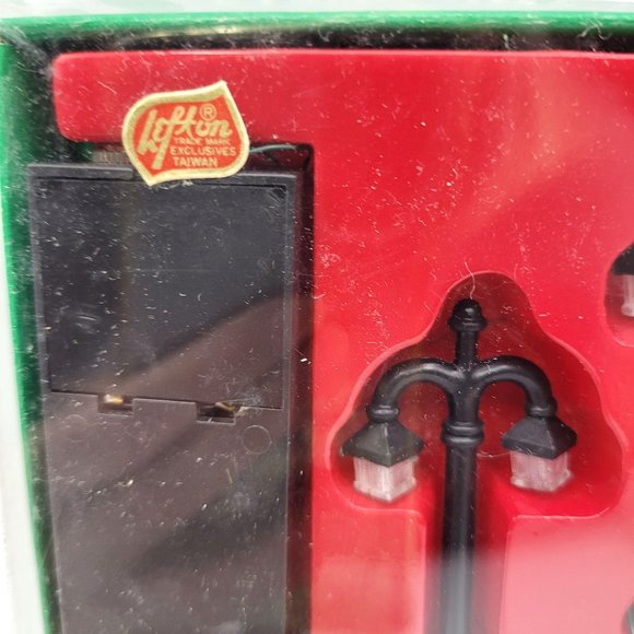 Lefton Vintage Village Miniature Lamp 3'' Posts Lights AC DC Operated 1989 - Picture 5 of 8
